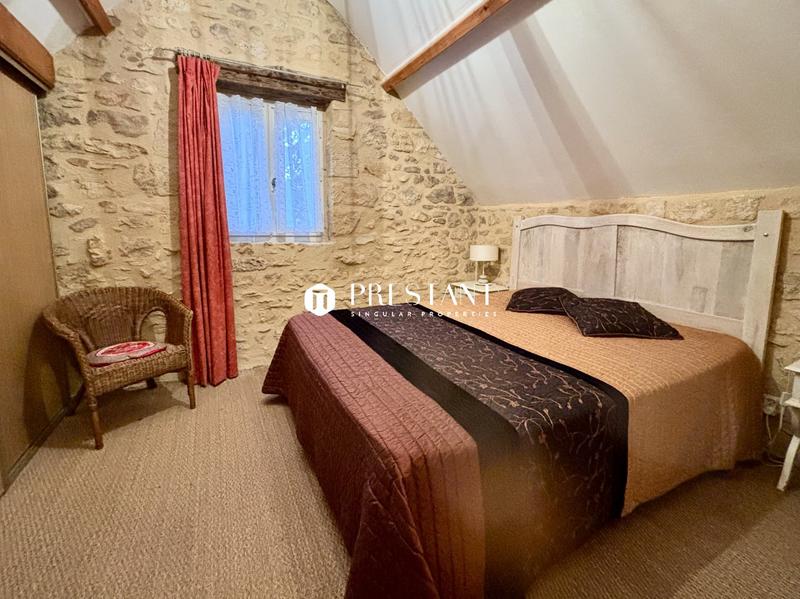 Demeure - 570 m² - 17 pièces