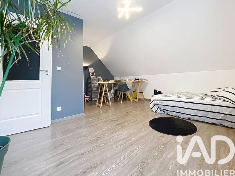 Maison - 137 m² - 5 pièces