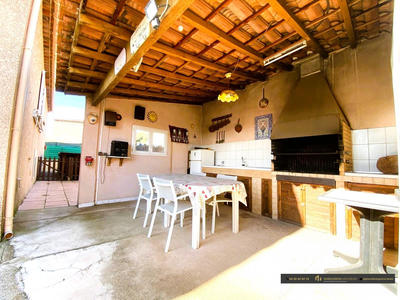 Villa - 180 m² - 5 pièces