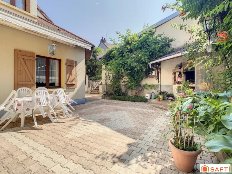 Maison de ville - 198 m² - 8 pièces