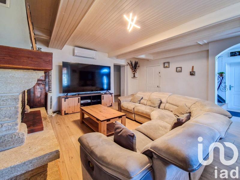 Maison - 220 m² - 9 pièces