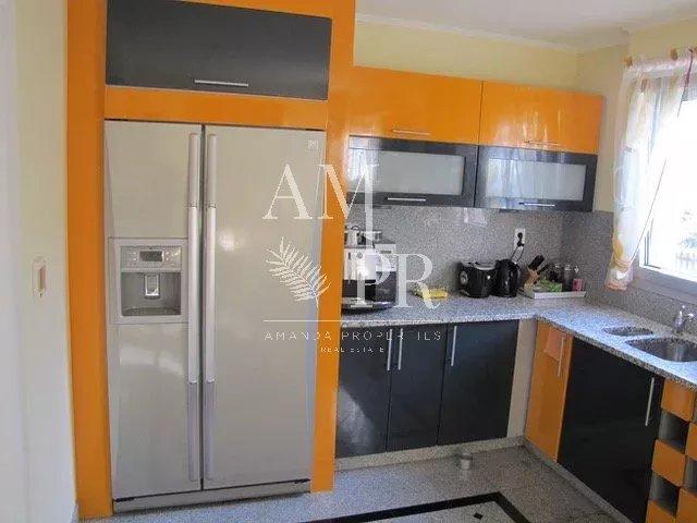Appartement villa - 360 m² - 7 pièces