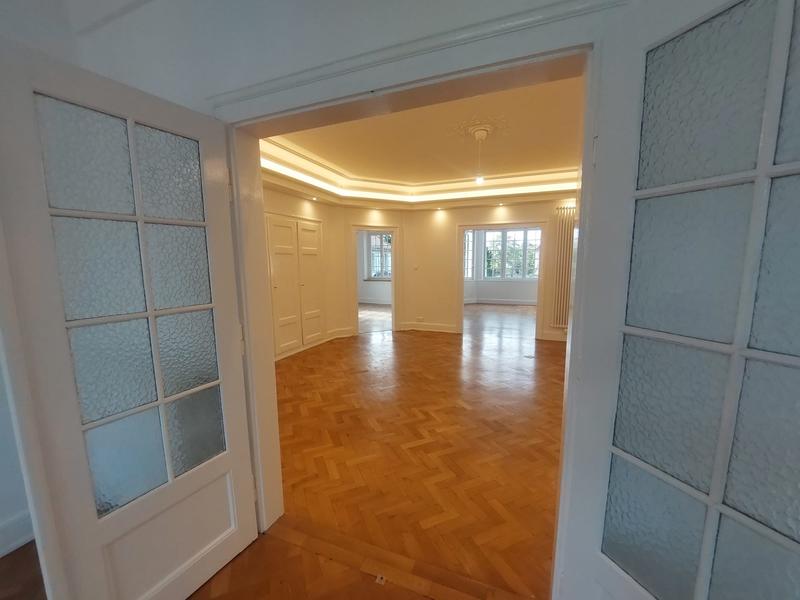 Appartement - 146 m² - 6 pièces