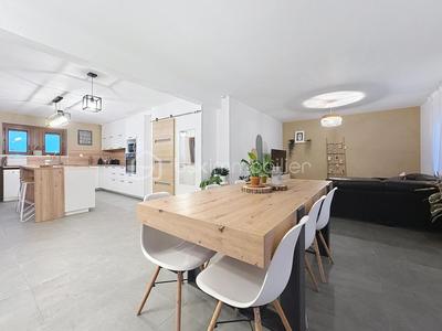 Maison - 132 m² - 4 pièces