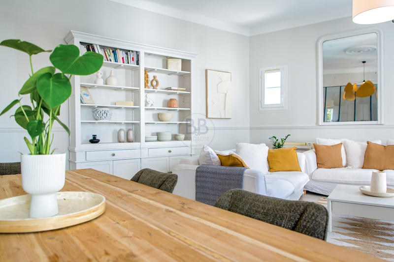 Appartement - 122 m² - 5 pièces