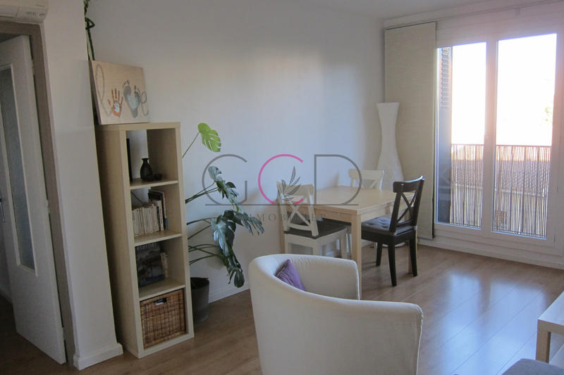 Appartement - 60 m² - 3 pièces