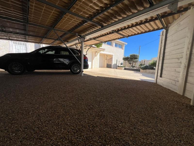 Maison traditionnelle - 138 m² - 5 pièces