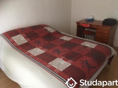 Chambre - 12 m² - 1 pièce