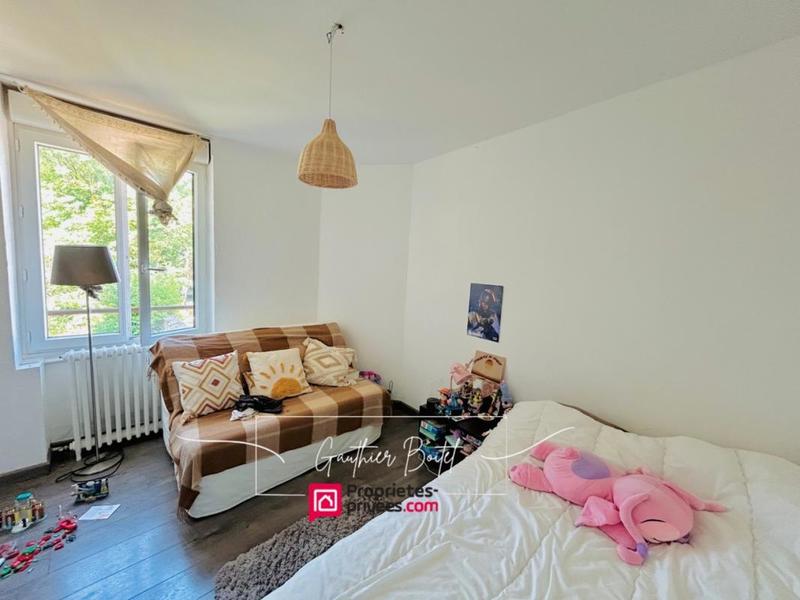 Maison - 167 m² - 8 pièces