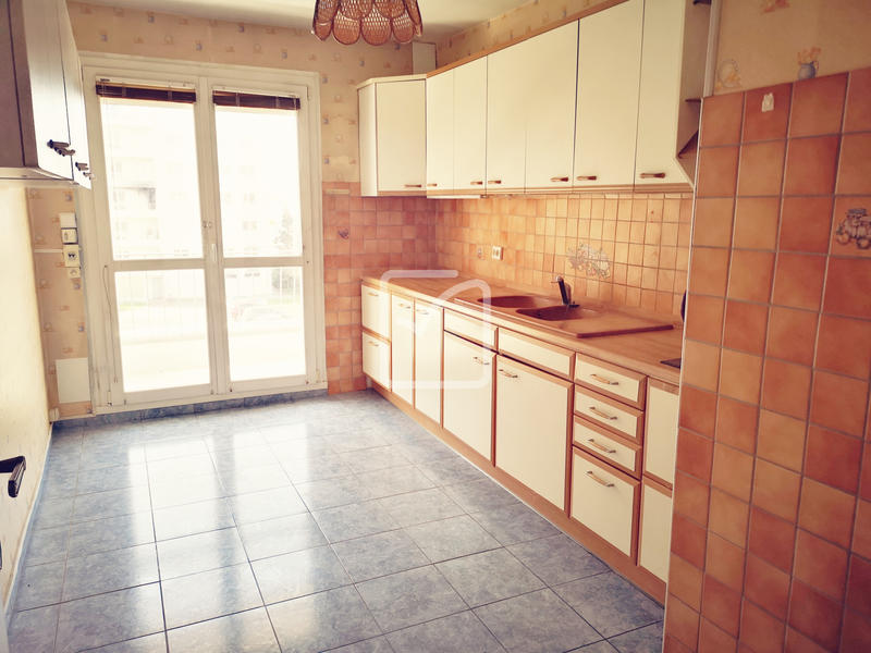 Appartement - 81 m² - 4 pièces