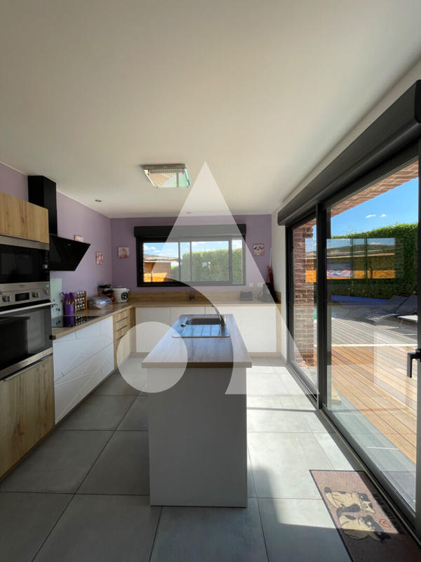 Maison - 155 m² - 6 pièces