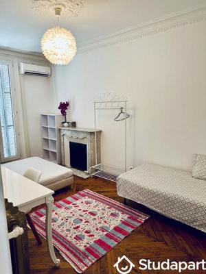 Appartement - 100 m² - 5 pièces