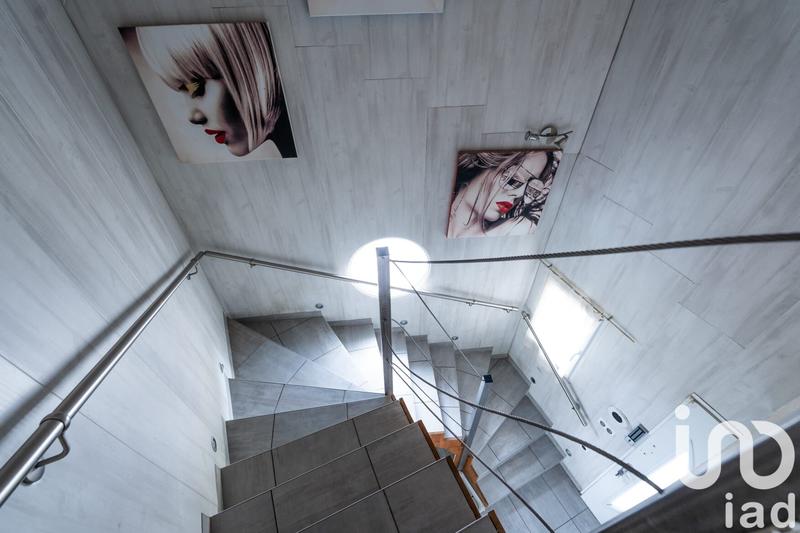 Maison - 180 m² - 6 pièces