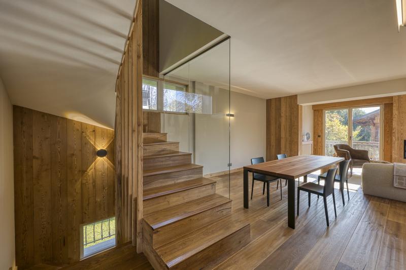 Maison - 203 m² - 6 pièces