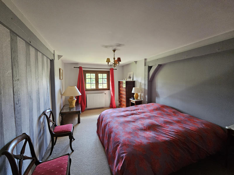 Maison - 260 m² - 8 pièces