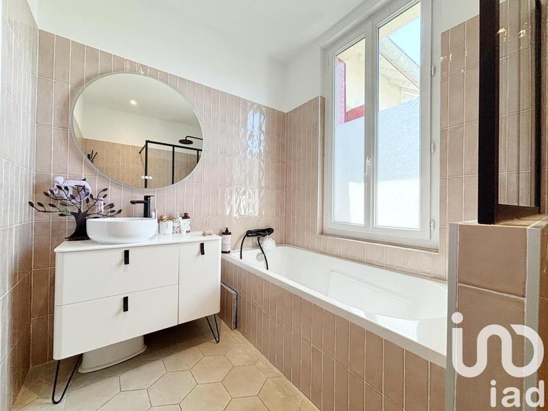 Maison - 170 m² - 6 pièces