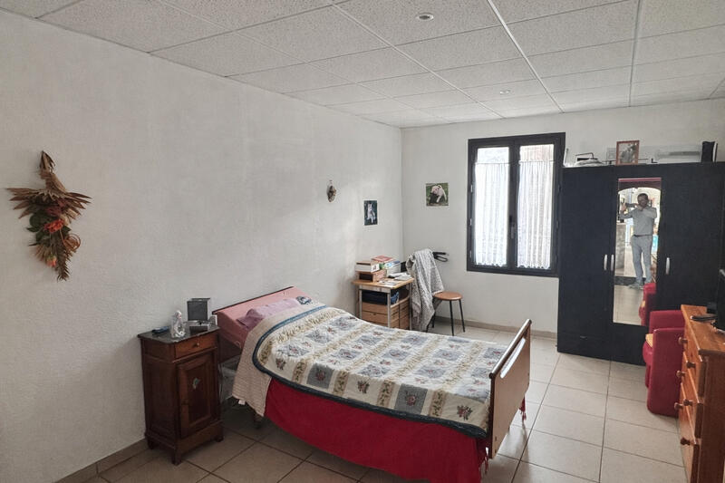 Maison - 307 m² - 9 pièces