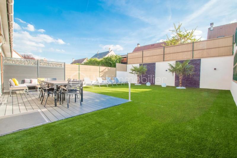 Maison - 107 m² - 5 pièces