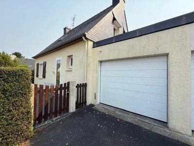 Maison - 93 m² - 4 pièces