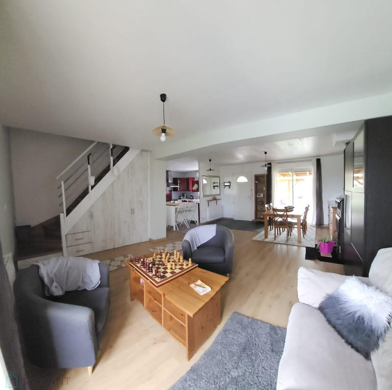 Maison - 108 m² - 5 pièces