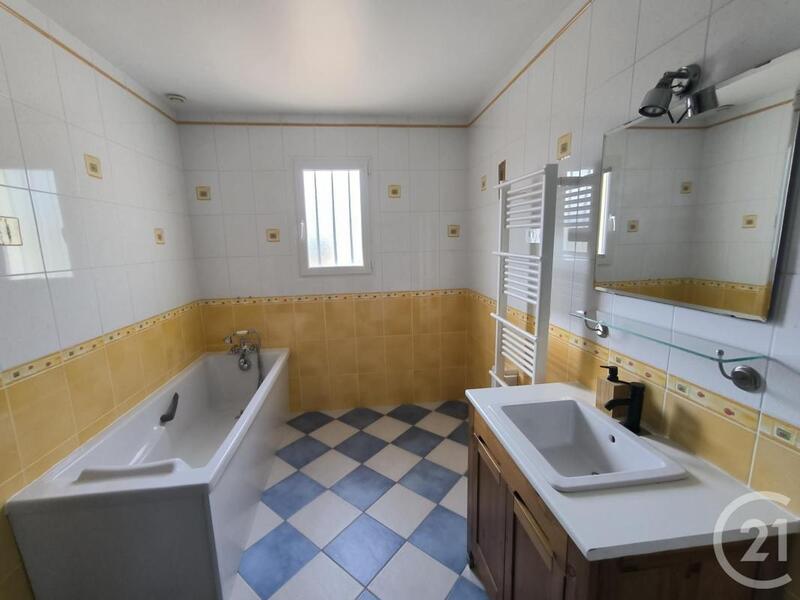 Villa - 111 m² - 4 pièces