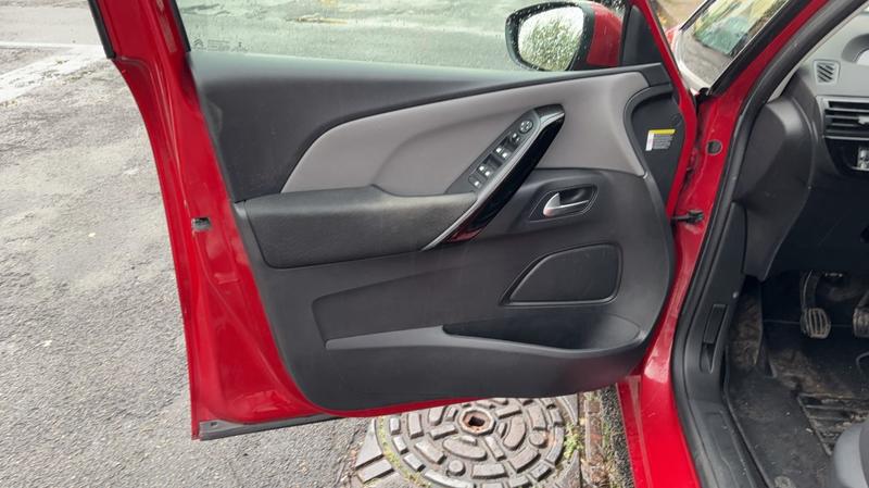 Citroën Grand C4 SpaceTourer 1.2 PureTech 130 Shine