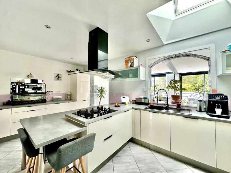 Maison - 140 m² - 3 pièces