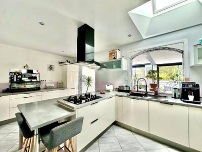 Maison - 140 m² - 3 pièces