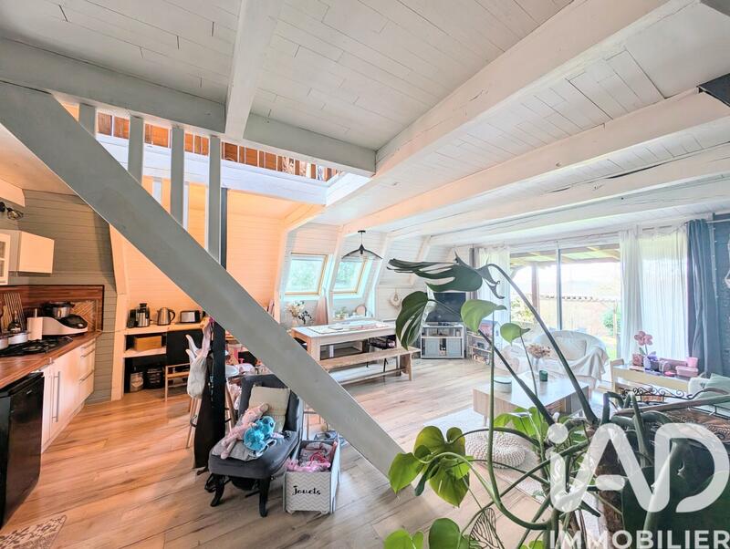 Maison - 95 m² - 4 pièces