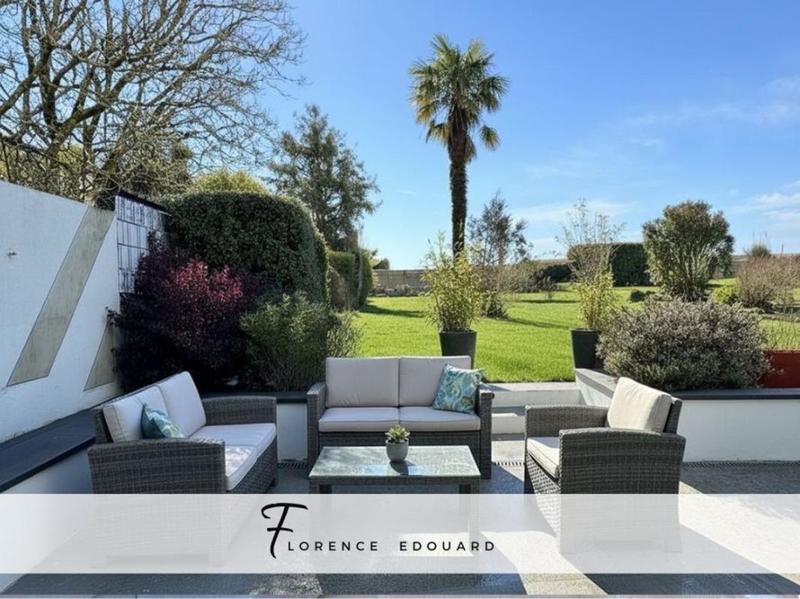 Maison - 94 m² - 5 pièces