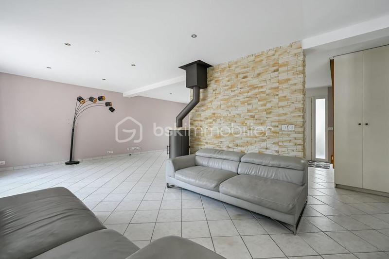 Maison - 146 m² - 7 pièces