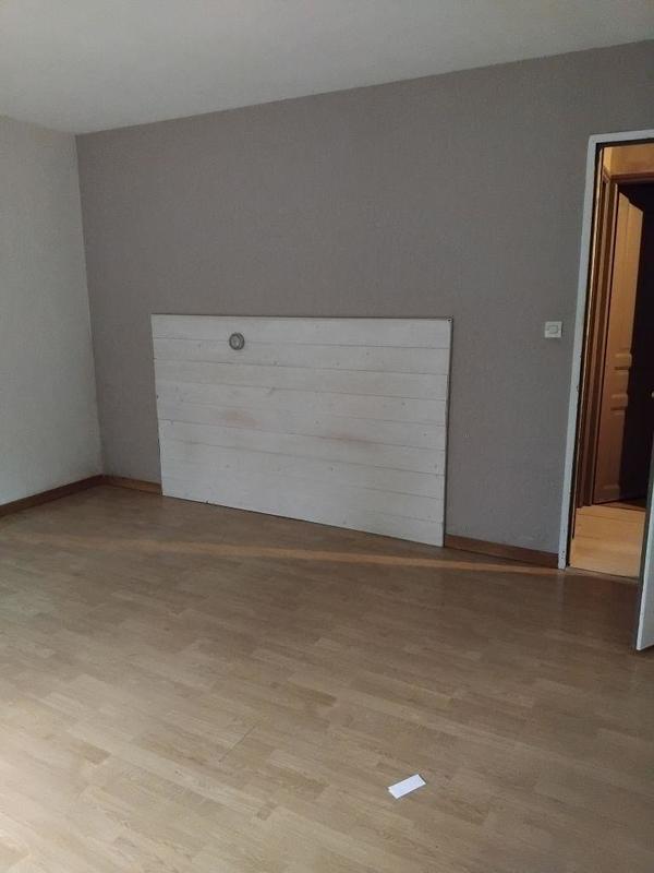 Maison - 182 m² - 9 pièces