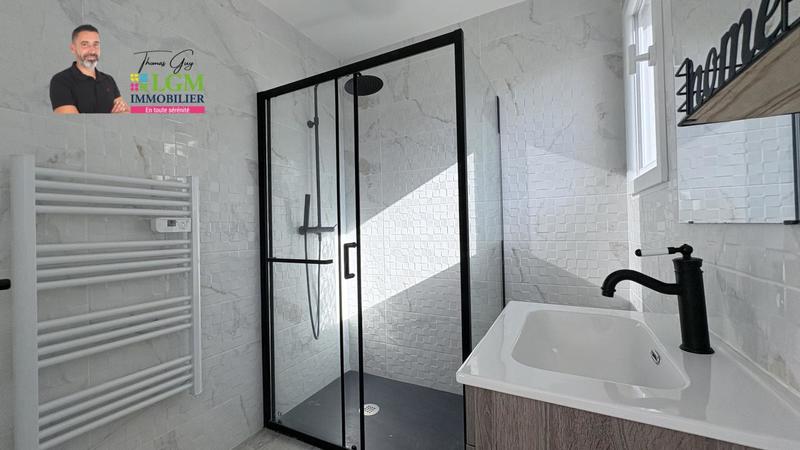 Maison - 90 m² - 5 pièces