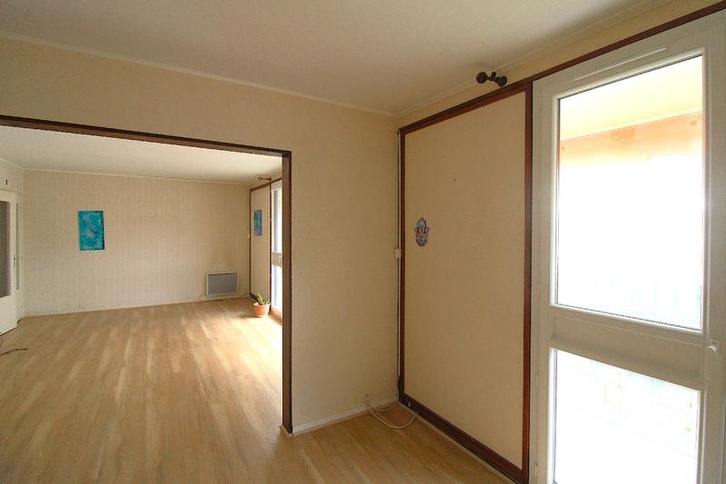 Appartement - 99 m² - 5 pièces