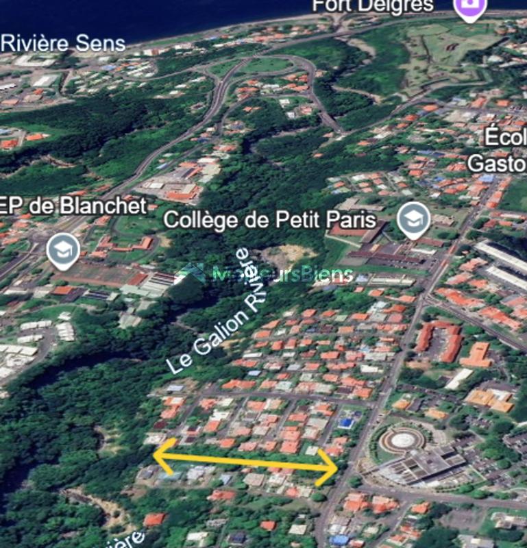 Terrain constructible - 2 999 m²