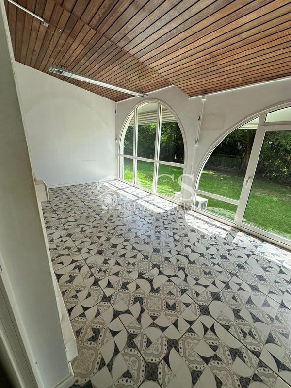 Maison - 178 m² - 7 pièces