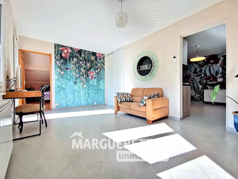 Appartement - 80 m² - 4 pièces