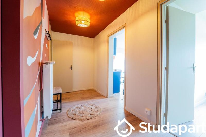 Chambre - 11 m² - 1 pièce