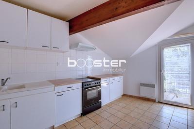 Appartement ancien - 63 m² - 3 pièces