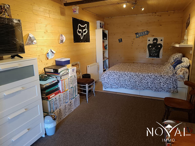 Maison - 240 m² - 5 pièces