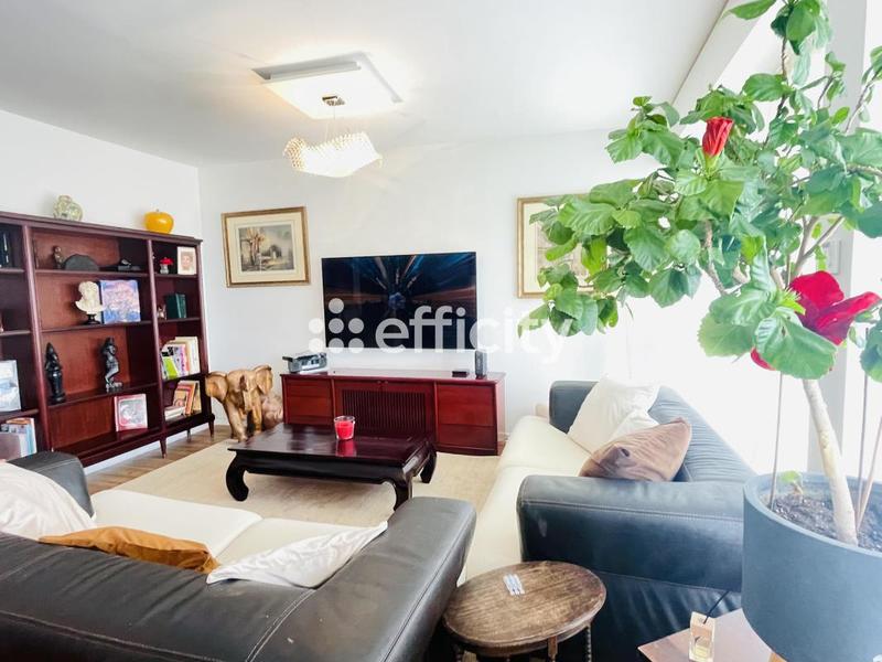 Appartement - 89 m² - 4 pièces