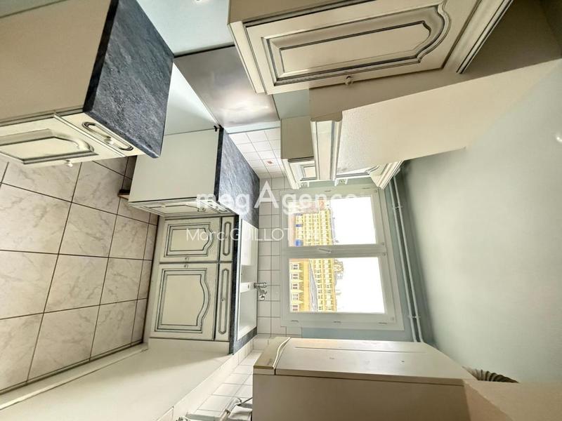 Appartement - 83 m² - 5 pièces