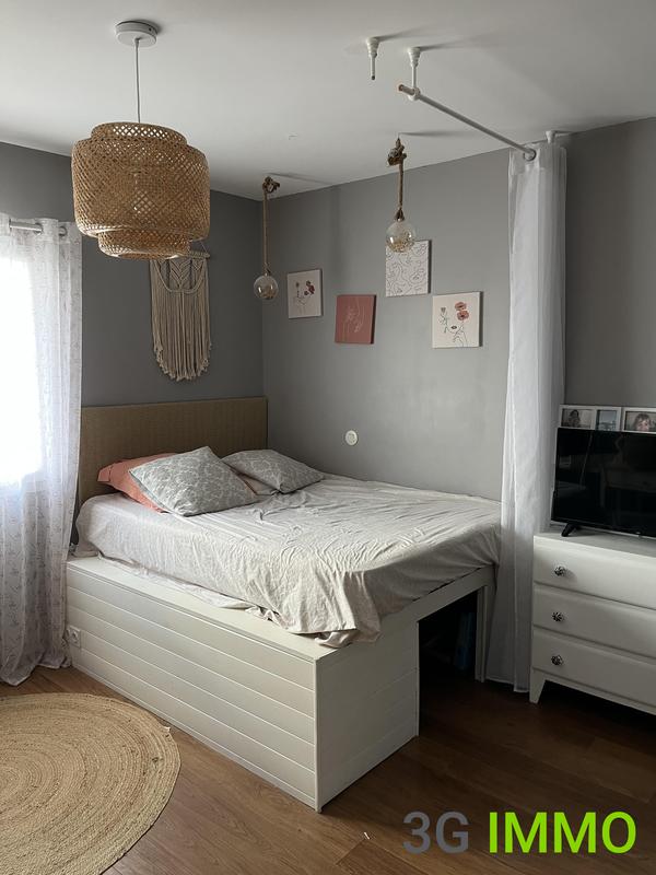 Villa - 266 m² - 9 pièces