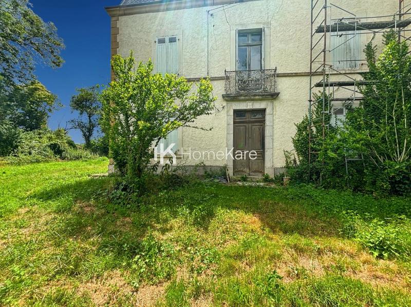 Château - 600 m² - 14 pièces