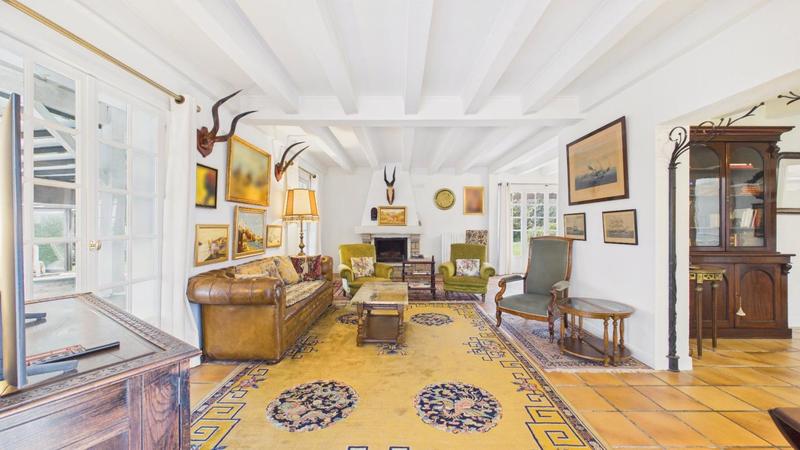 Maison - 200 m² - 7 pièces