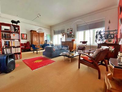 Maison - 255 m² - 7 pièces