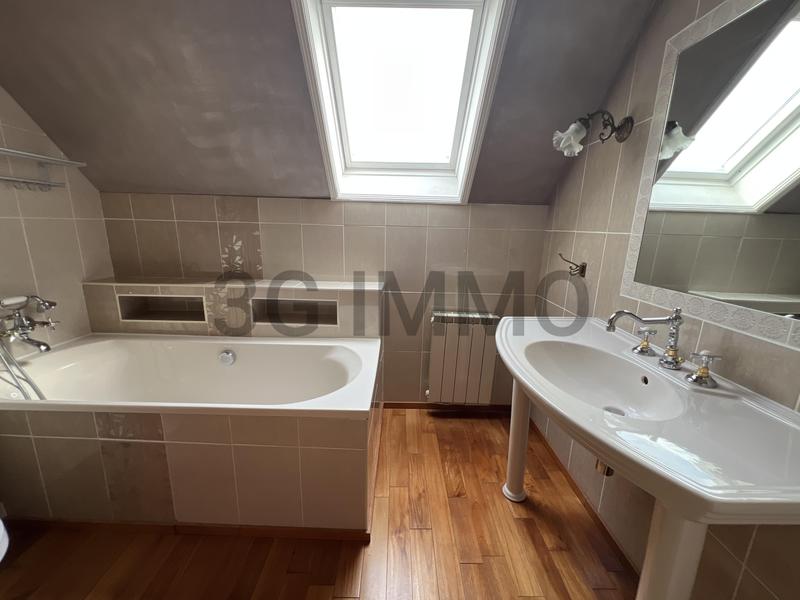 Maison - 116 m² - 6 pièces