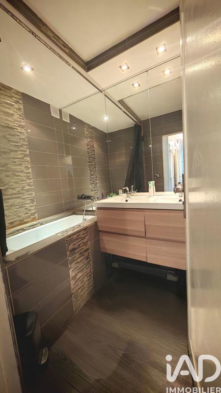 Appartement - 99 m² - 5 pièces