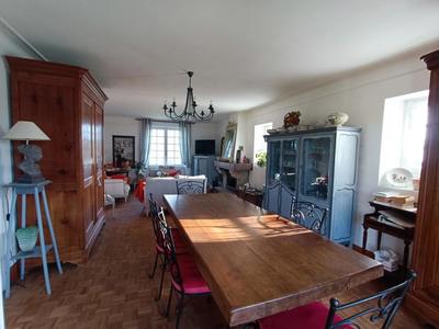 Maison - 143 m² - 6 pièces