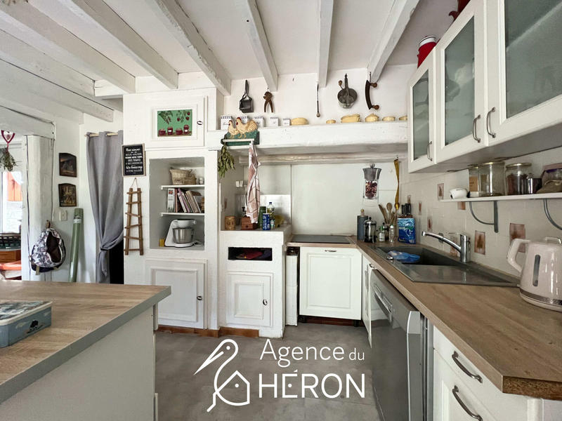 Maison - 304 m² - 10 pièces